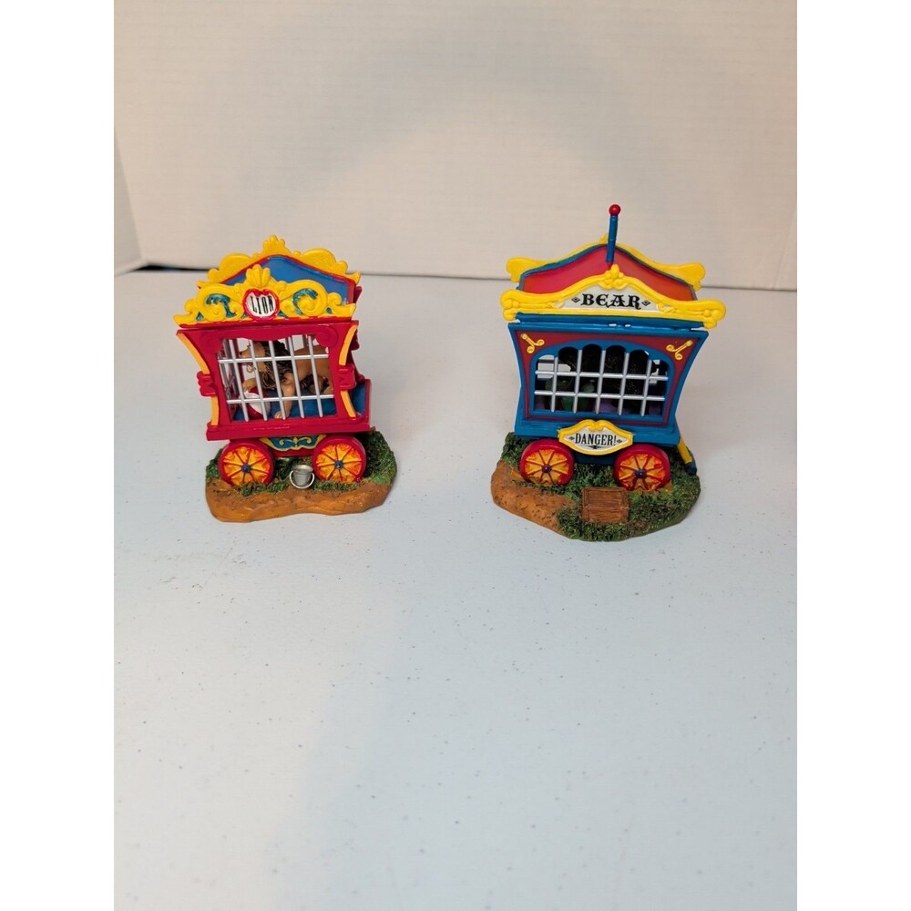 LEMAX 63581 Two Animal Cages Lion Bear  Carnival Fair Midway village Circus